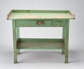 GREEN WORK TABLEUsed as a pott
