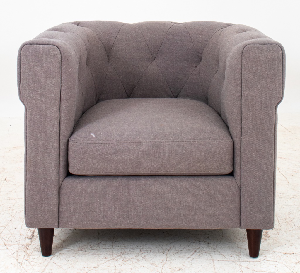 GREY UPHOLSTERED CHESTERFIELD STYLE