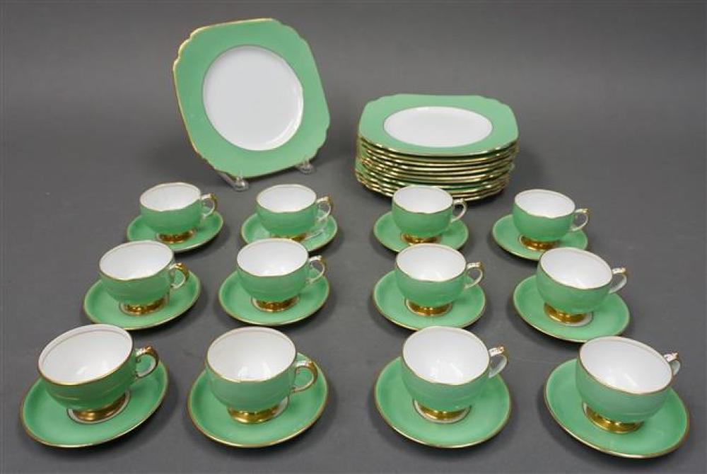 GROSVENOR GREEN BORDER PORCELAIN