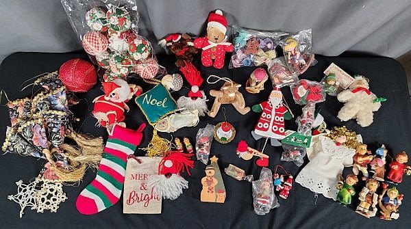 Group 2 of Misc Christmas