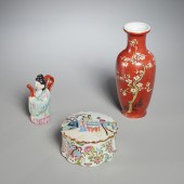 GROUP (3) CHINESE ENAMELED POR