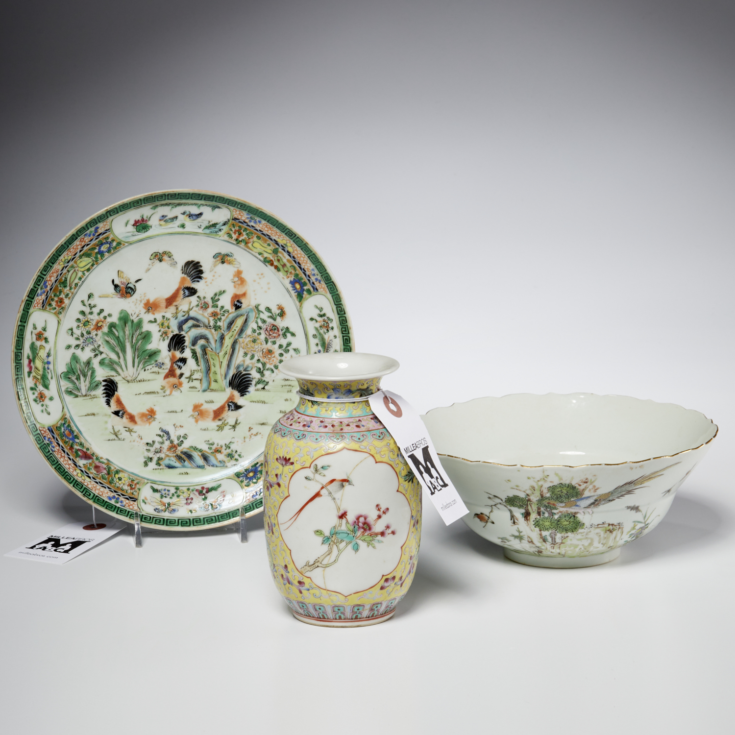 GROUP (3) CHINESE FAMILLE VERT