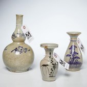 GROUP (3) KOREAN JOSEON PORCEL