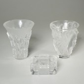 GROUP (3) LALIQUE, FRANCE GLAS