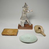 GROUP (4) ARCHAIC ASIAN CERAMI