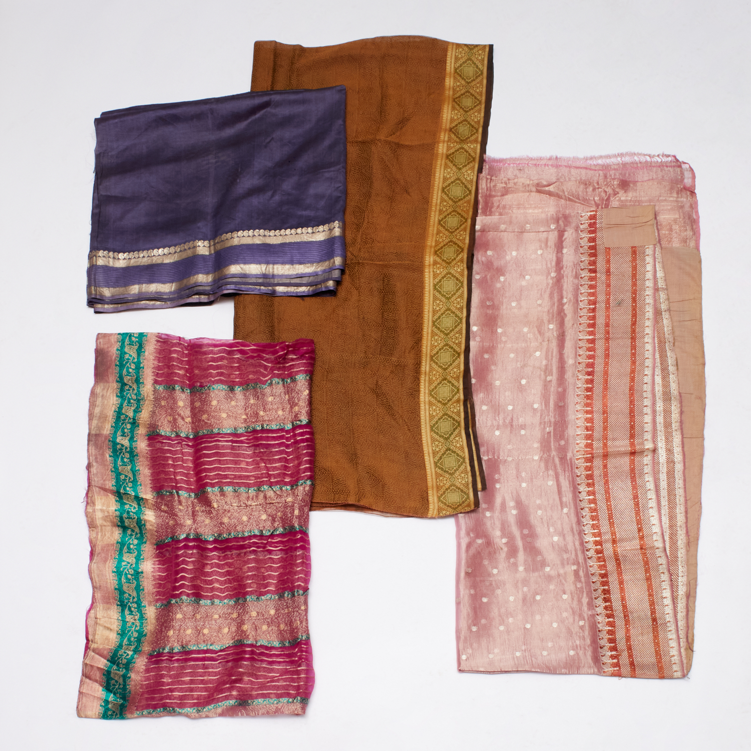 GROUP (4) VINTAGE INDIAN SARIS