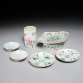 GROUP (6) CHINESE PORCELAINS 1