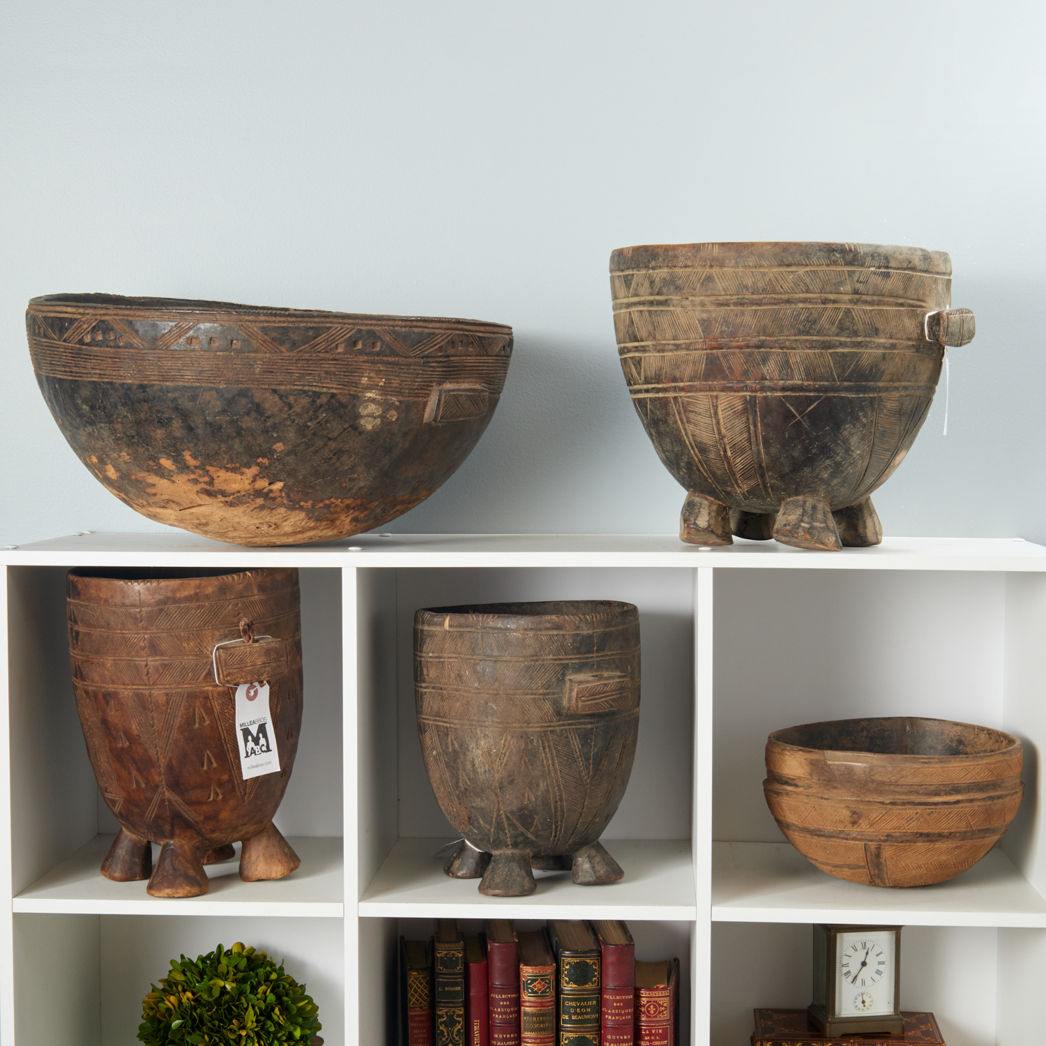 GROUP AFRICAN CARVED WOOD BOWLS AND