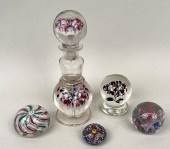 GROUP ART GLASS PAPERWEIGHTSto