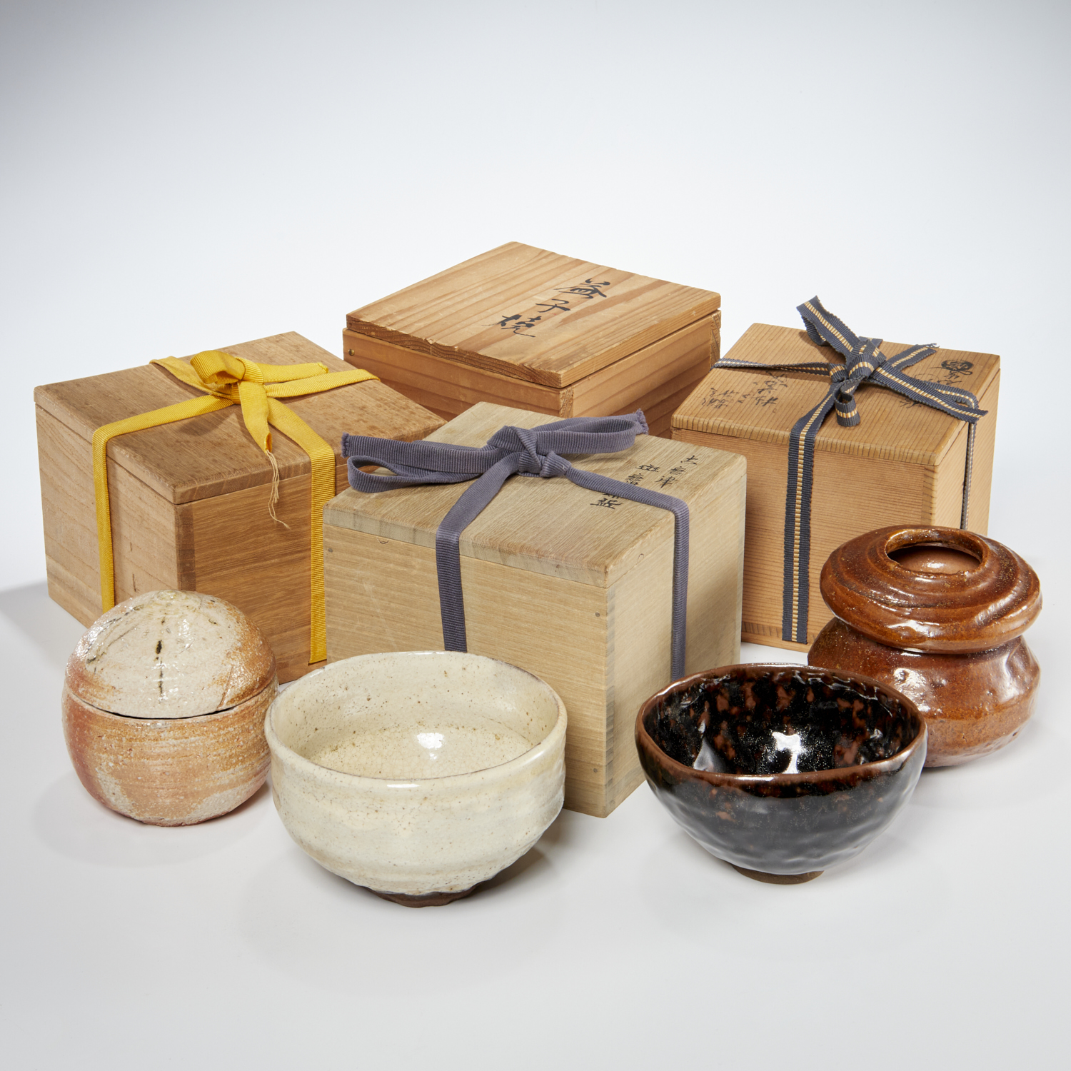 GROUP ASIAN CHAWAN TEA BOWLS AND
