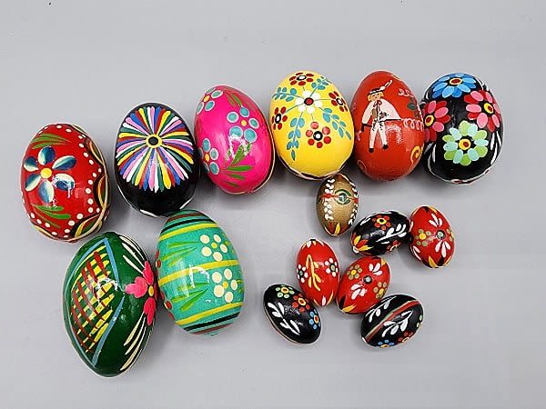 Group C - 15 vintage hand painted