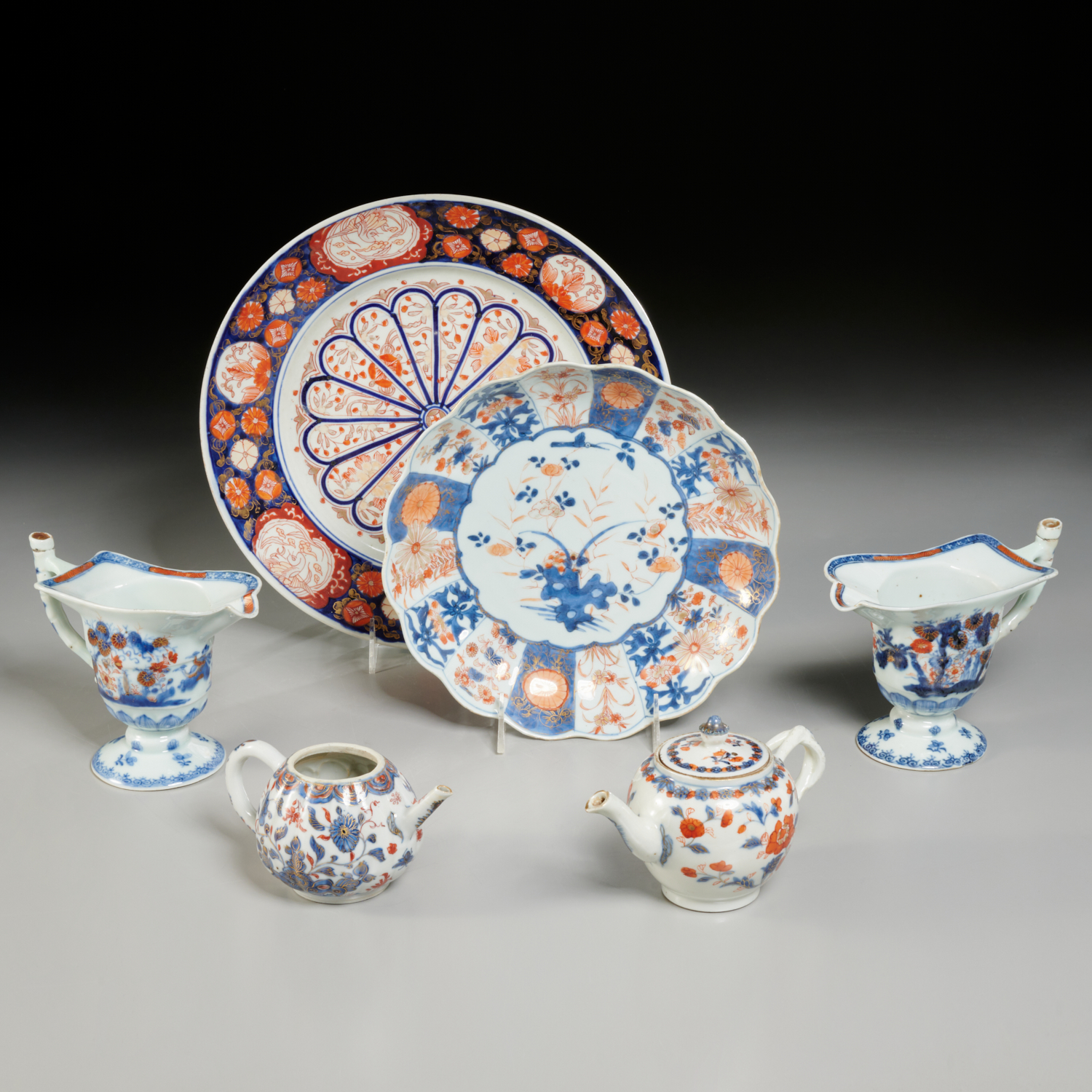 GROUP CHINESE & JAPANESE IMARI,