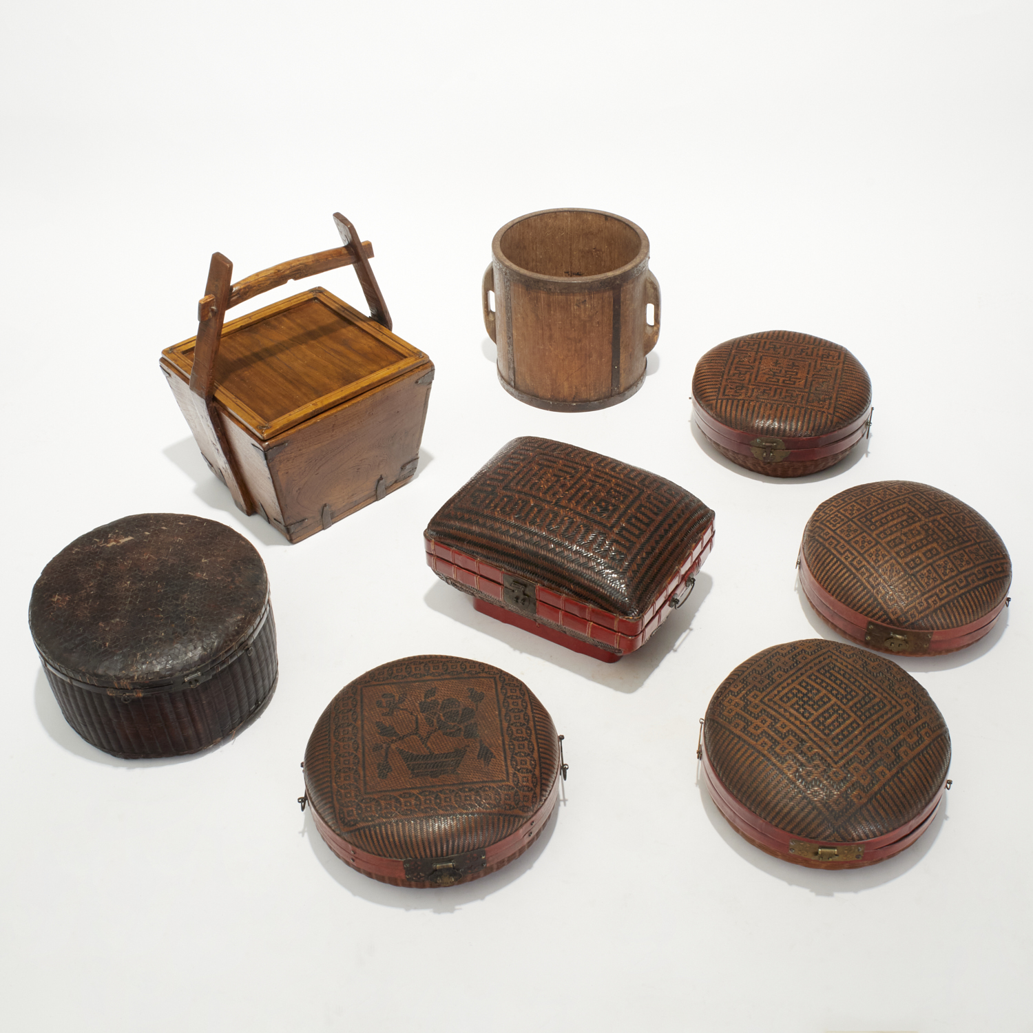GROUP CHINESE RATTAN BOXES AND RICE