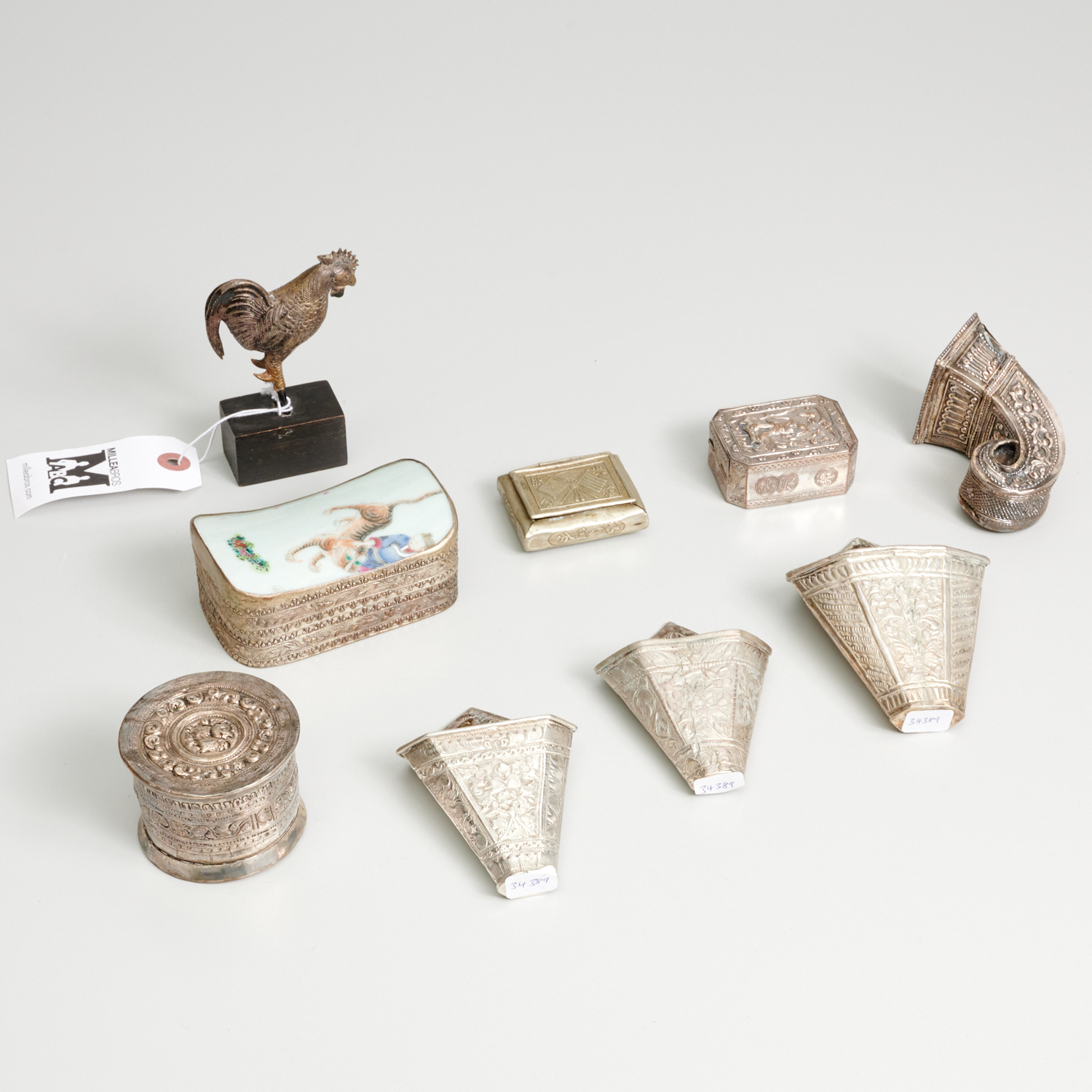 GROUP CHINESE & THAI SMALL SILVER