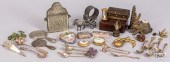 GROUP DECORATIVE ACCESSORIES.G