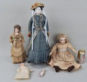 GROUP FIVE ANTIQUE DOLLScompri