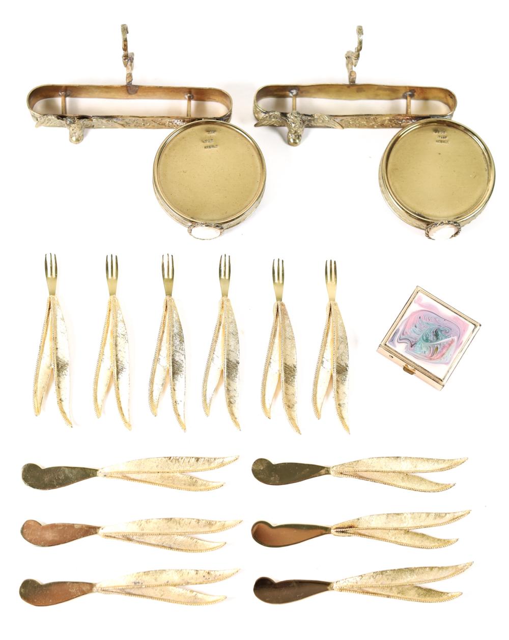 GROUP, GOLD TONE TABLE