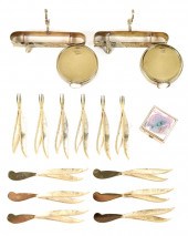 GROUP, GOLD TONE TABLE ACCESSO
