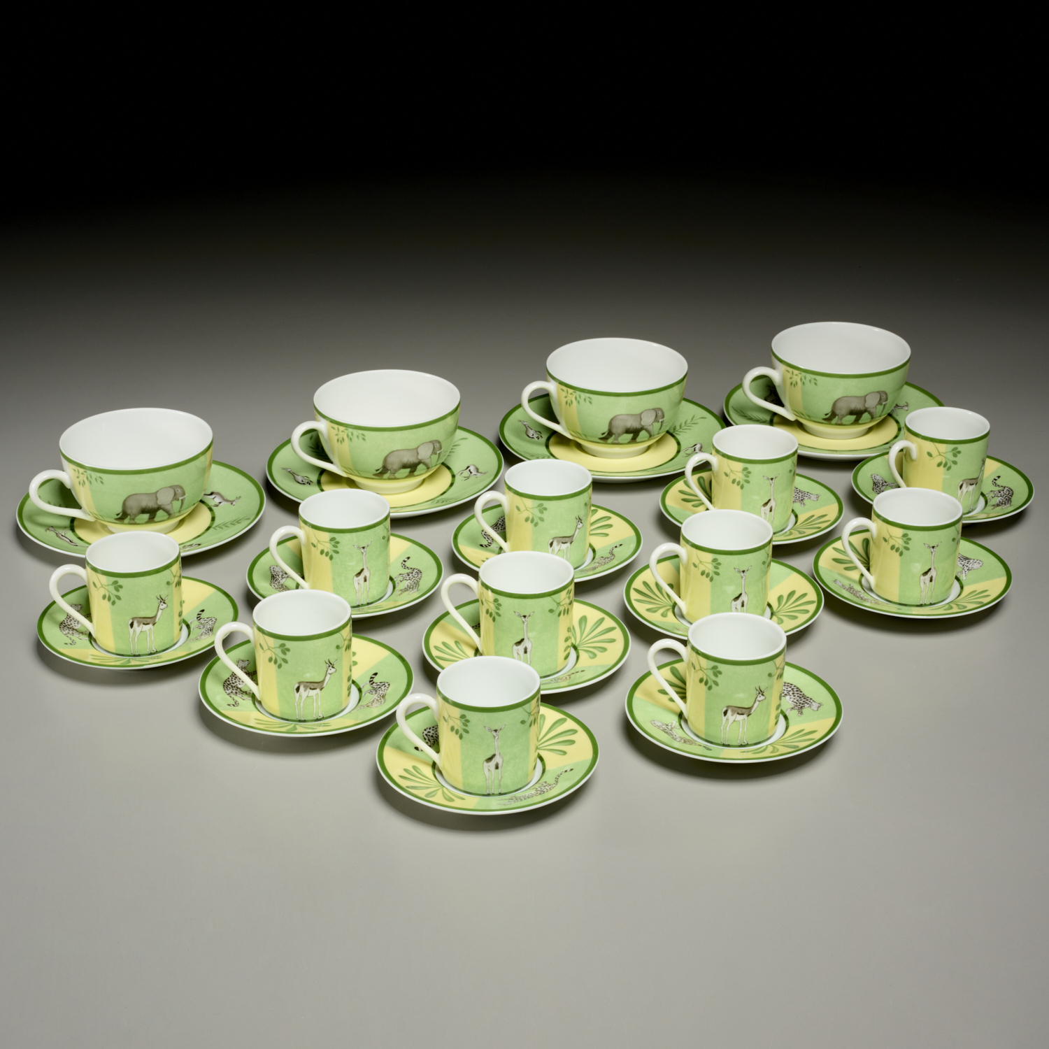 GROUP HERMES 'AFRICA' PORCELAIN