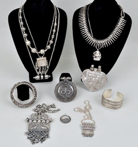GROUP INDIAN/NEPALESE SILVER
