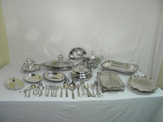 Group lot of assorted serving