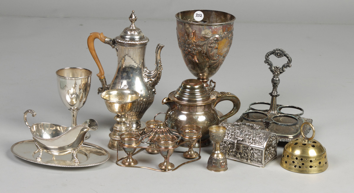 Group misc. silver plate 352. Group