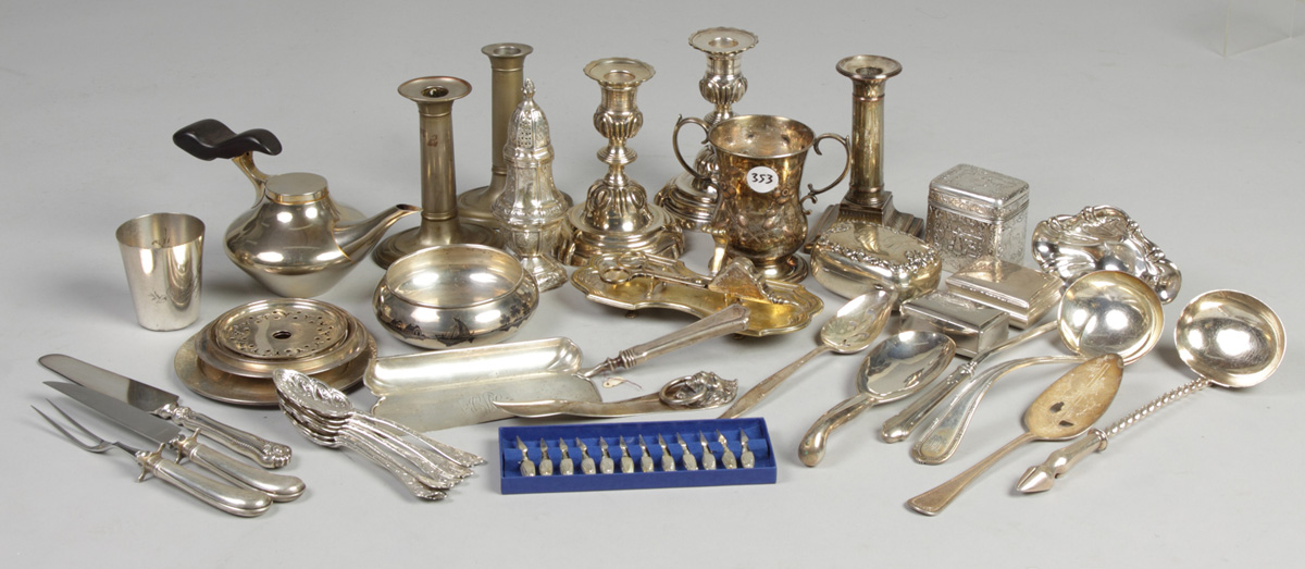 Group misc. silver plate 353. Group