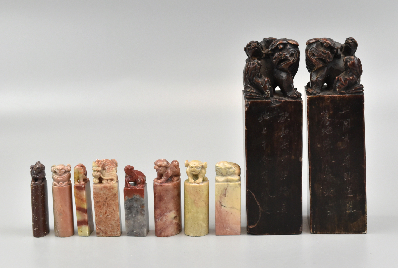 GROUP OF 10 CHINESE SOAPSTONE