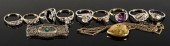 GROUP OF 11 VINTAGE JEWELRY IT