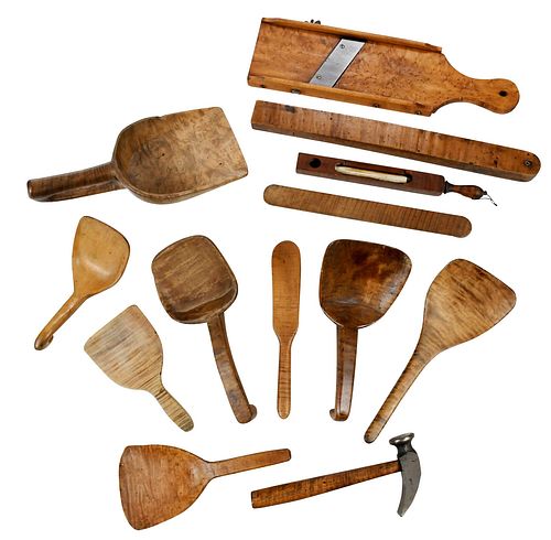 GROUP OF 13 ASSORTED CARVED WOOD