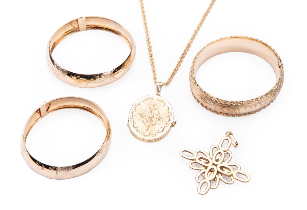 GROUP OF 14 KT. YELLOW GOLD