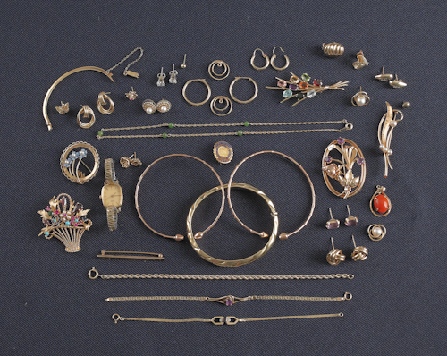 Group of 14K 10K and gold-filled