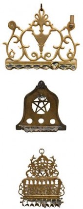 GROUP OF 16 BRASS OR BRONZE OI