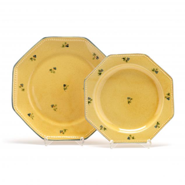 GROUP OF (16) FRENCH FAIENCE