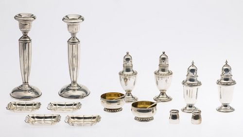 GROUP OF 16 STERLING SILVER TABLE