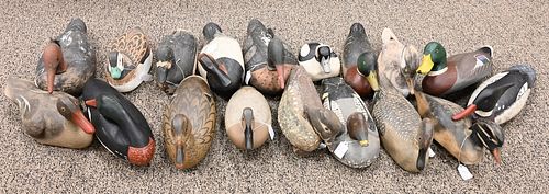 GROUP OF 18 DUCK DECOYS TO