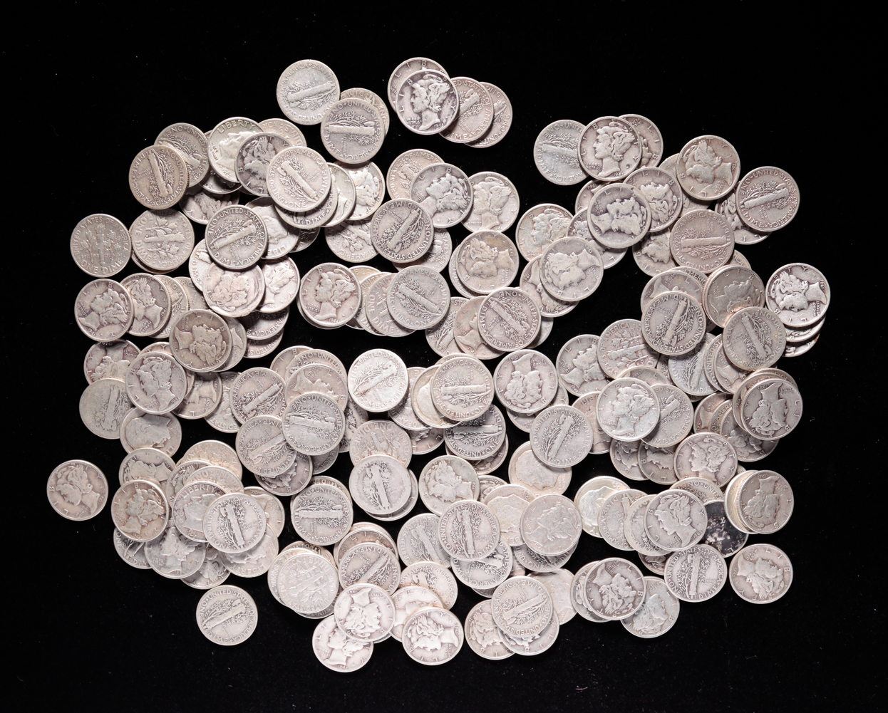 GROUP OF 200 UNSORTED SILVER