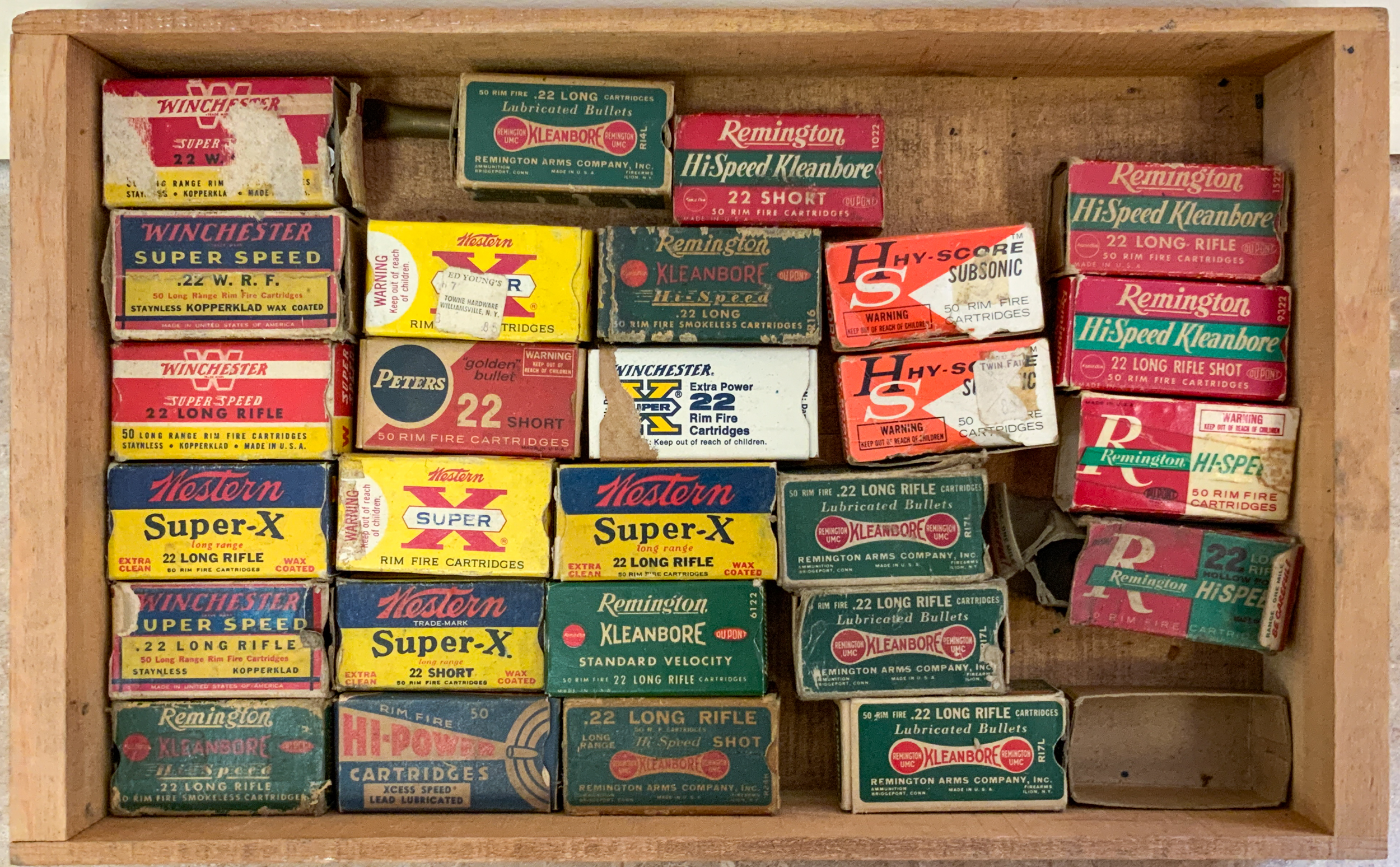 GROUP OF .22 LONG RIFLE AMMO