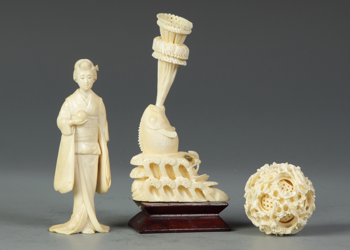 Group of 3 Carved Ivory Pieces 604.