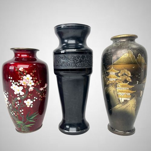 GROUP OF 3 VINTAGE JAPANESE