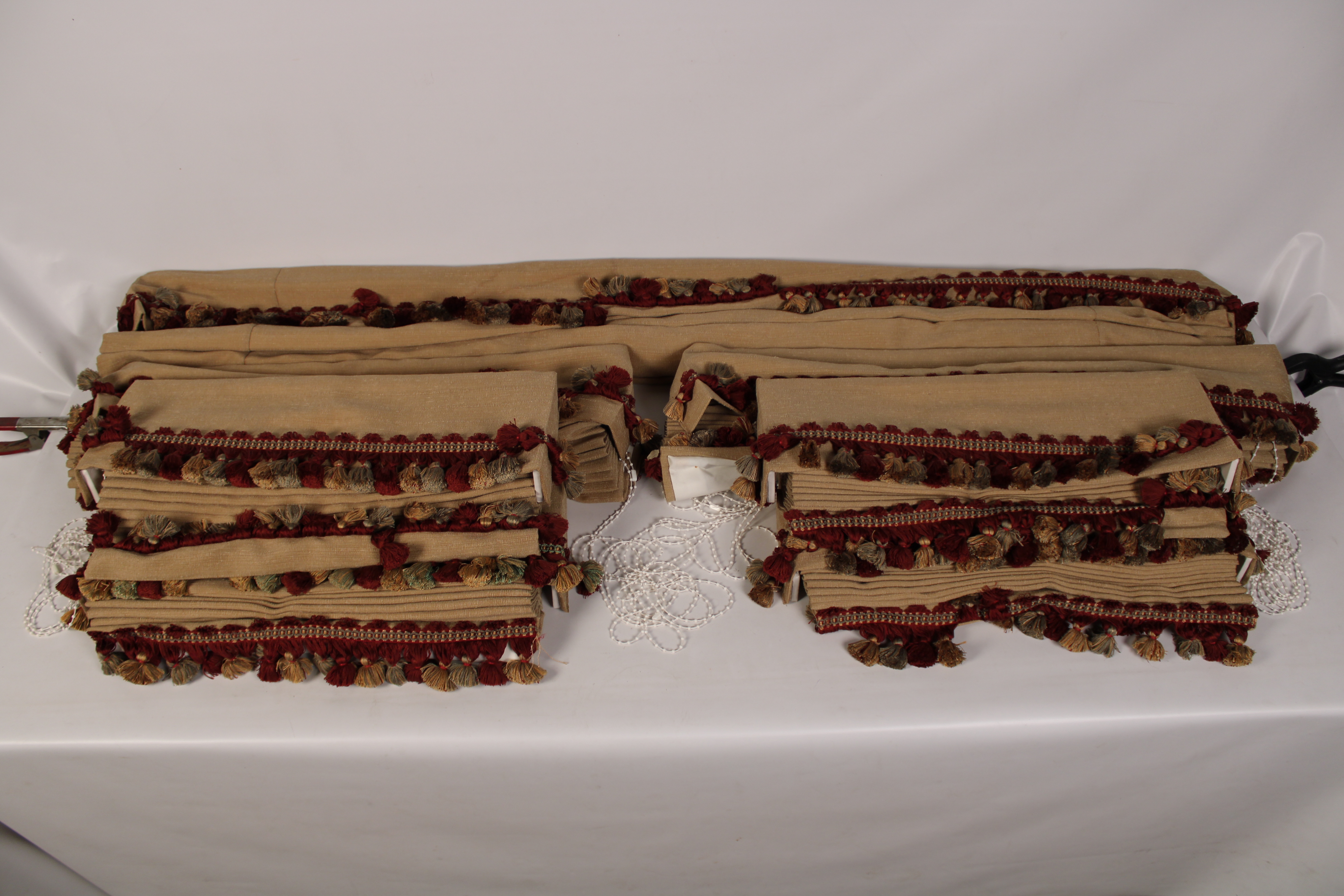 GROUP OF 3 WINDOW TREATMENTS