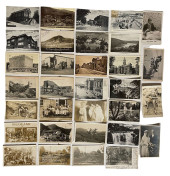 GROUP OF 32 EARLY MONOCHROMATI