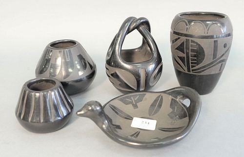 GROUP OF 5 SANTA CLARA BLACKWARE