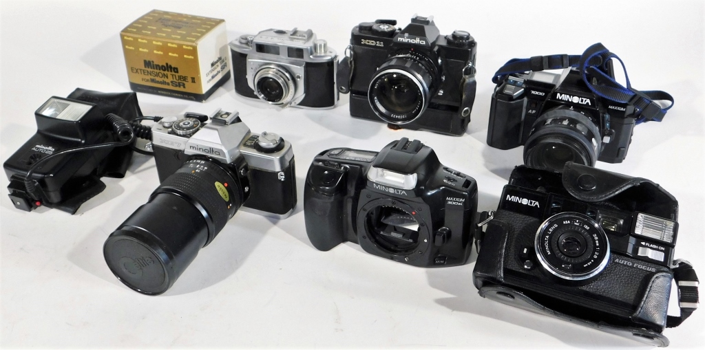 GROUP OF 6 MINOLTA 35MM CAMERAS