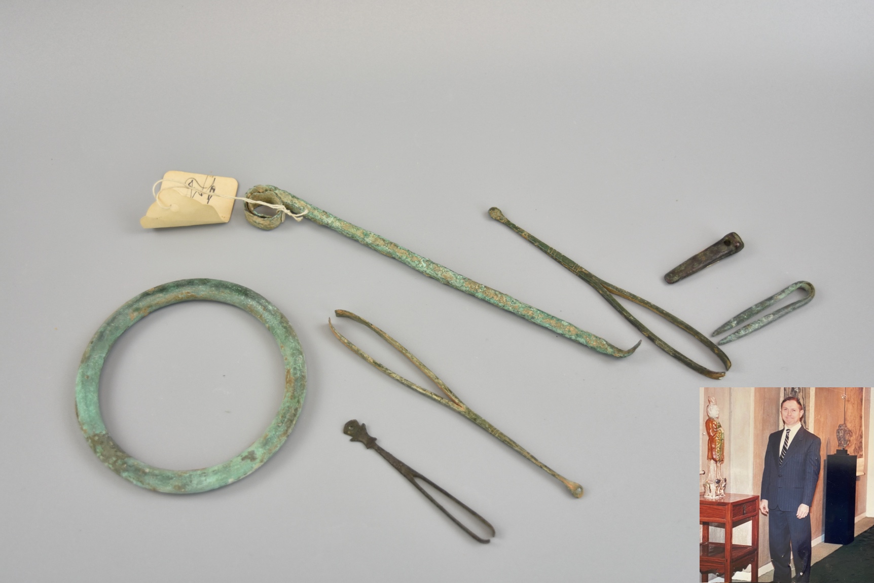 GROUP OF 7 BRONZE EAR CLEANER,
