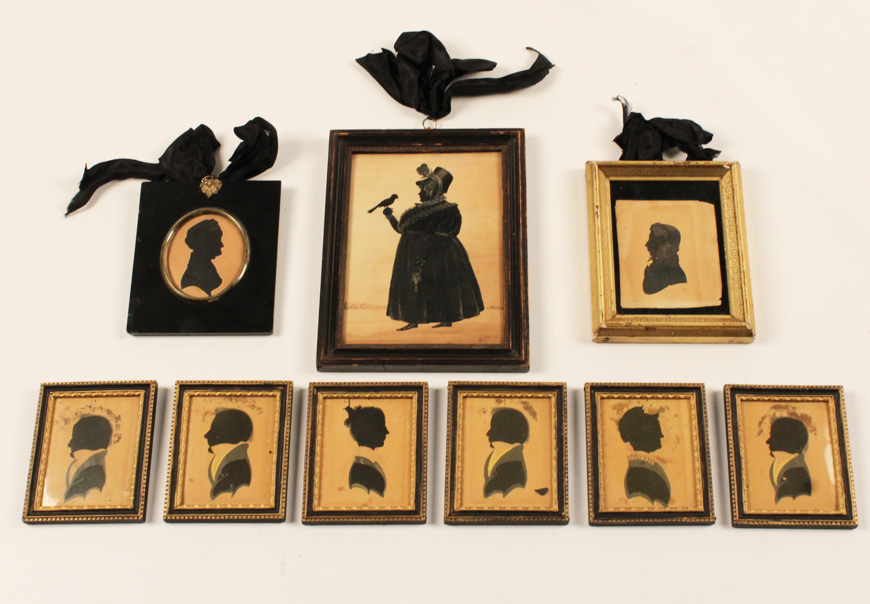 GROUP OF 9 FRAMED SILHOUETTES GROUP