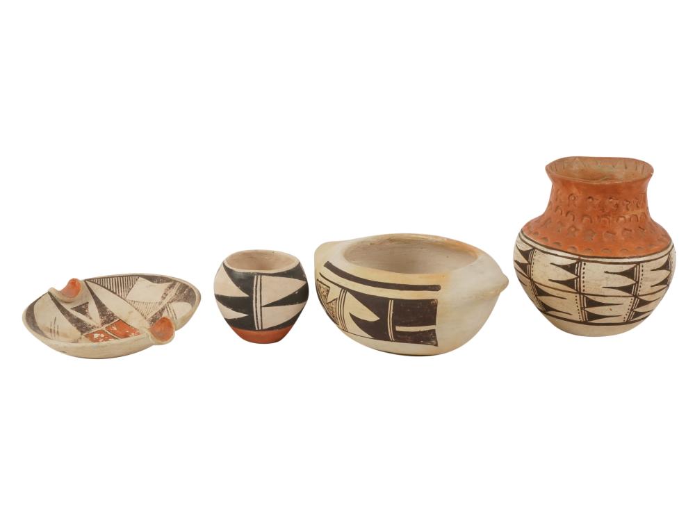 GROUP OF ACOMA POTTERY VESSELSGroup
