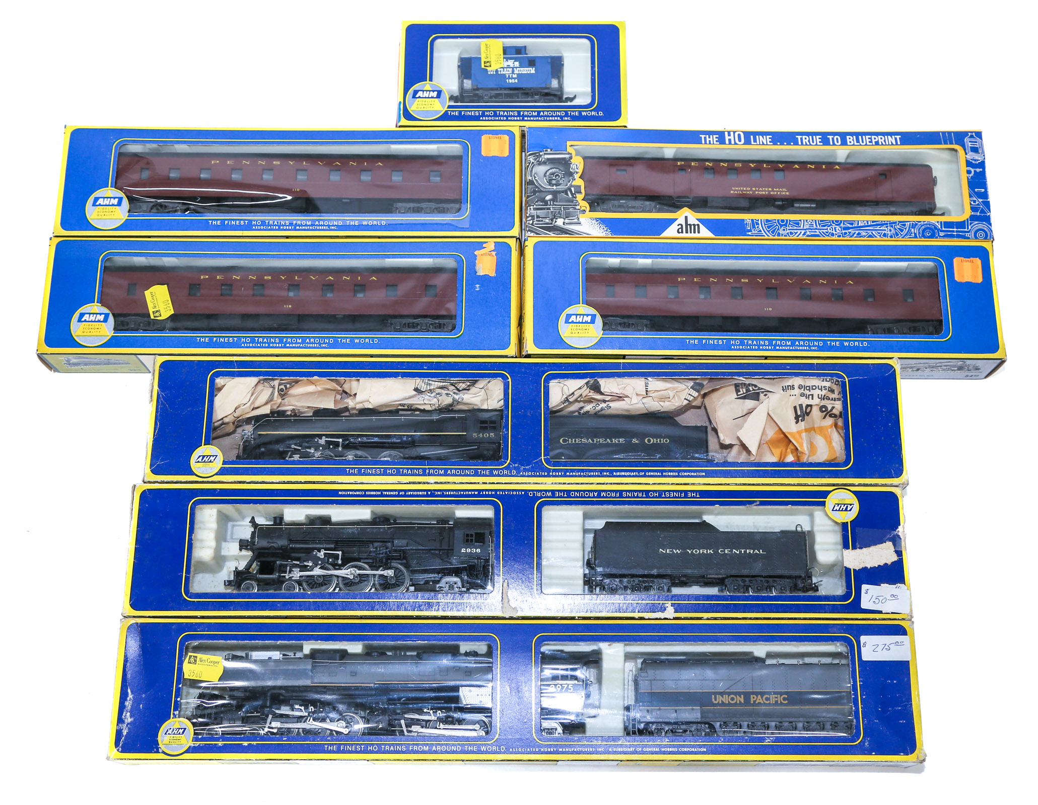 GROUP OF AHM TRAIN CARS & THREE