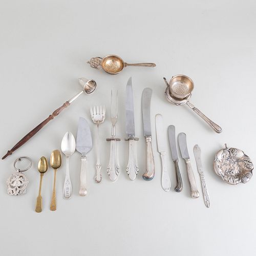 GROUP OF AMERICAN SILVER AND SILVER