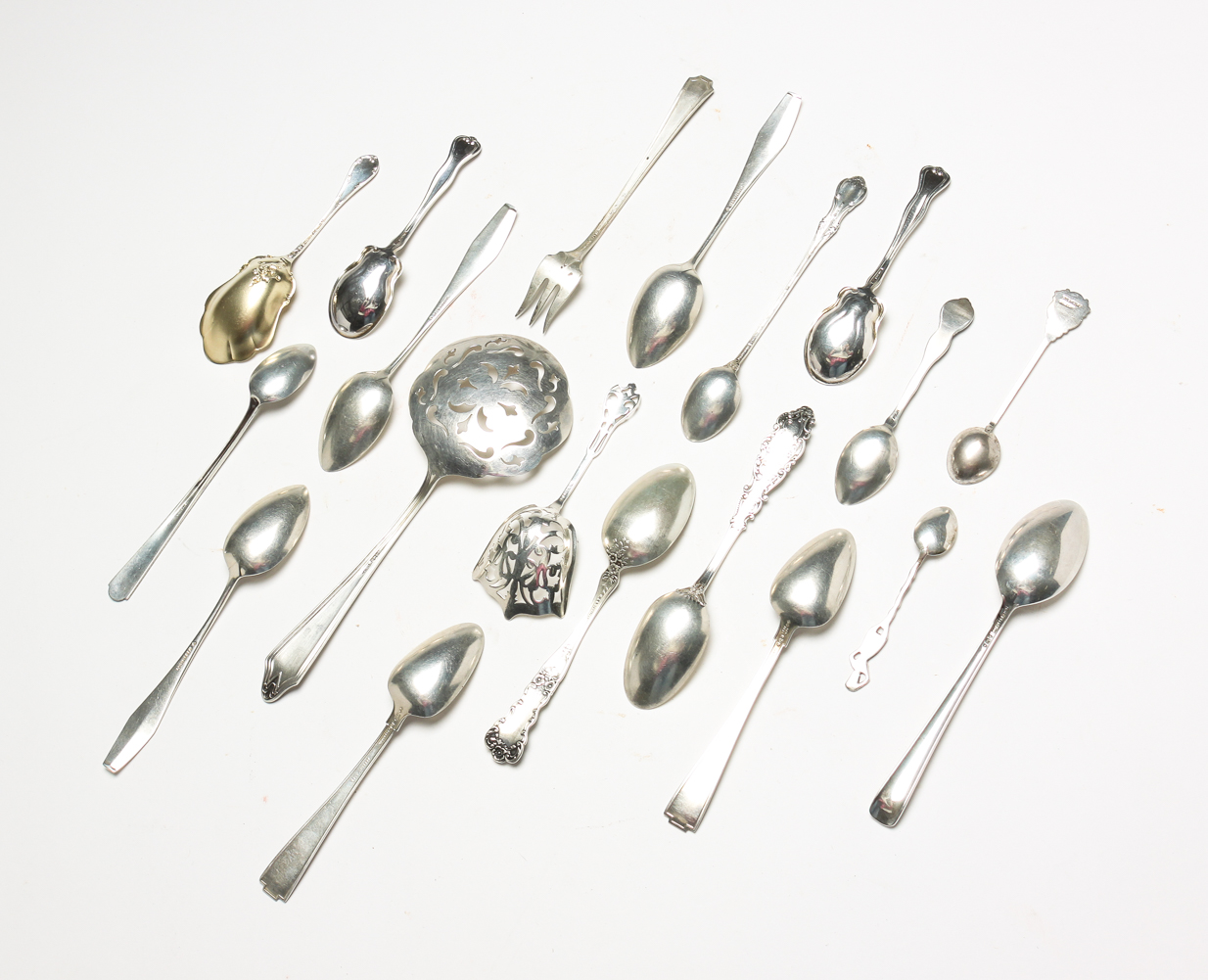 GROUP OF AMERICAN STERLING.